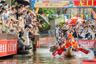 「菜鸟」状元战探花！文班24分钟30分6板6助7帽 请亨德森两顿火锅